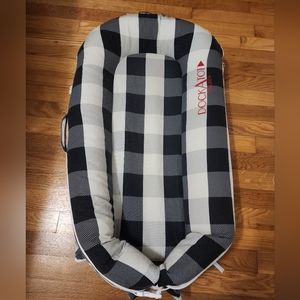 DockAtot deluxe + dock and cover